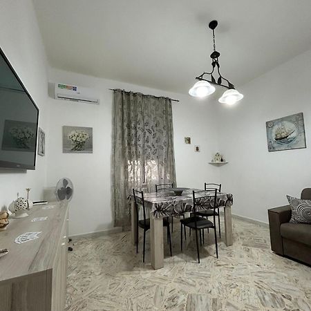 Apartament Dimora Di Giada Brindisi Pokój zdjęcie
